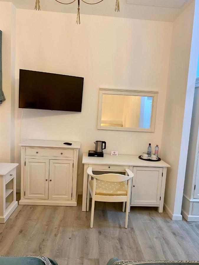 Pensiunea Charlotte Boutique 바커우 외부 사진